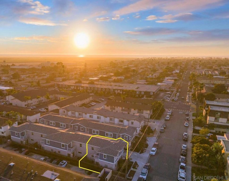 Image 3 of property listing at 1341 Holly Ave, Imperial Beach, CA 91932