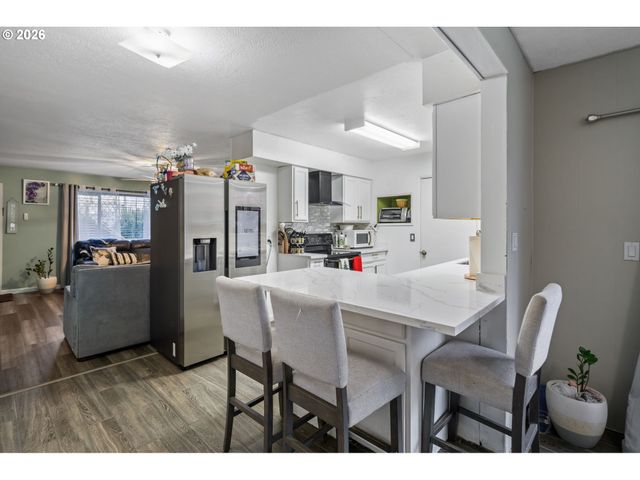 333 N 19TH Ave, Cornelius, OR 97113