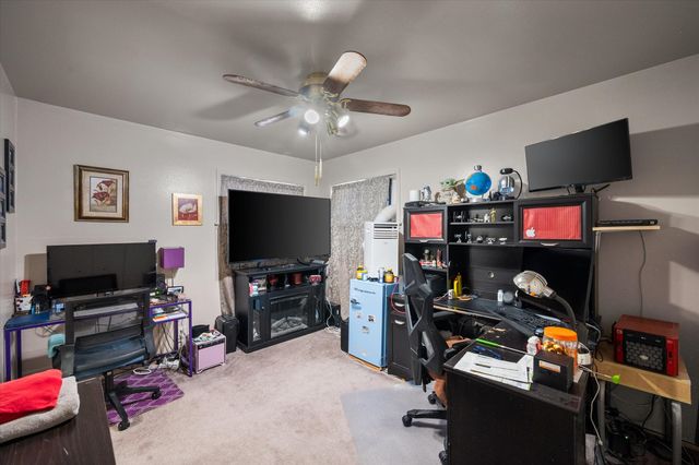 1705 E Beverly Drive, Corsicana, TX 75110