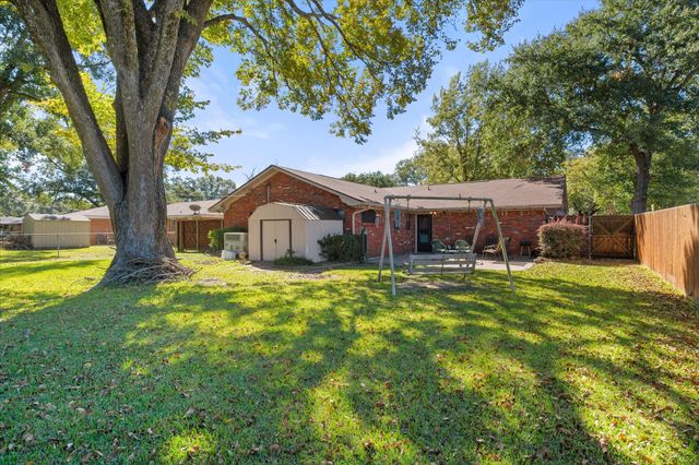 1705 E Beverly Drive, Corsicana, TX 75110