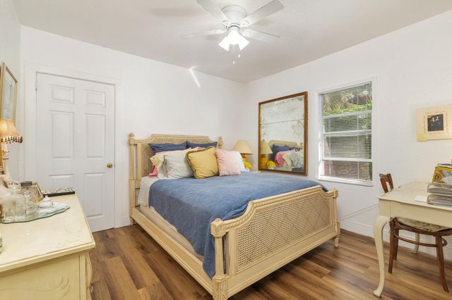 324 Pilgrim Road, West Palm Beach, FL 33405