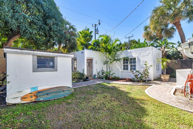 324 Pilgrim Road, West Palm Beach, FL 33405