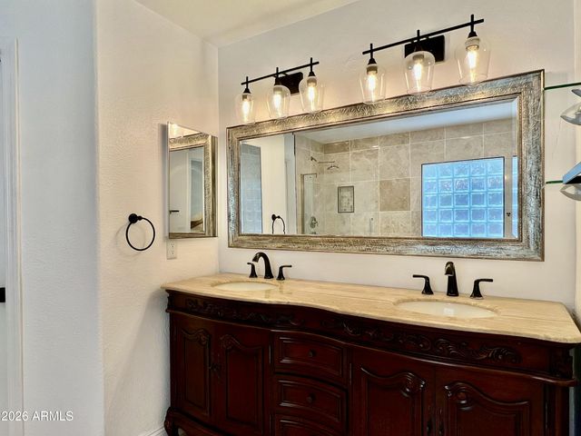 12721 N 58TH Drive, Glendale, AZ 85304