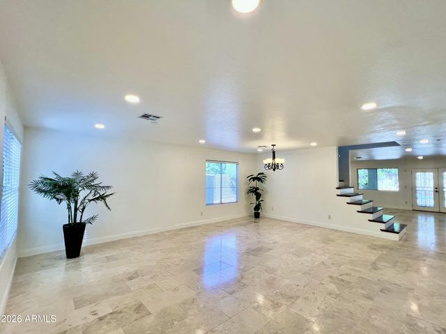12721 N 58TH Drive, Glendale, AZ 85304
