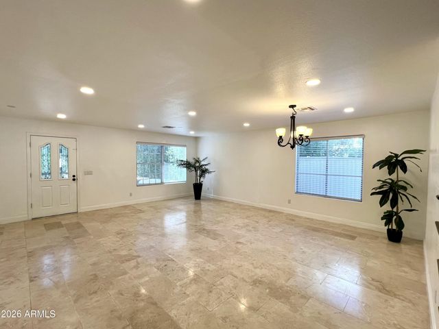 12721 N 58TH Drive, Glendale, AZ 85304