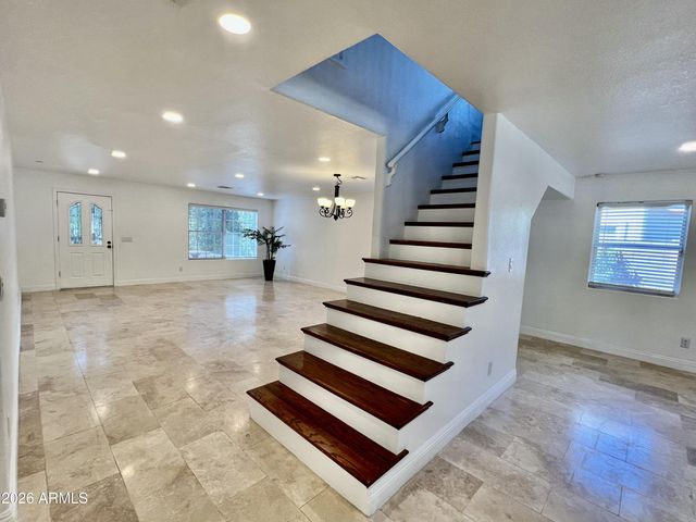 12721 N 58TH Drive, Glendale, AZ 85304
