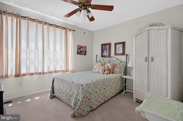 120 PARASOL PL, Sewell, NJ 08080