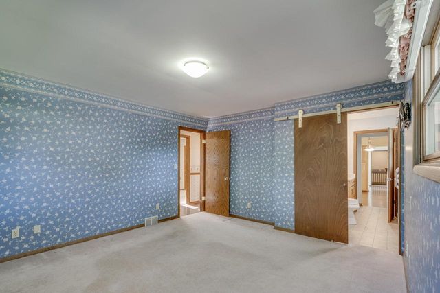 7833 5th AVENUE, Kenosha, WI 53143
