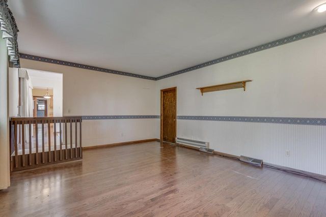 7833 5th AVENUE, Kenosha, WI 53143