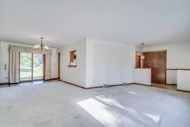7833 5th AVENUE, Kenosha, WI 53143