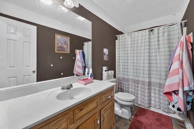 41 Volunteer Rd, Petersburg, TN 37144