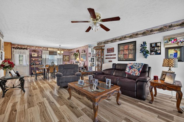 41 Volunteer Rd, Petersburg, TN 37144