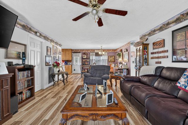 41 Volunteer Rd, Petersburg, TN 37144