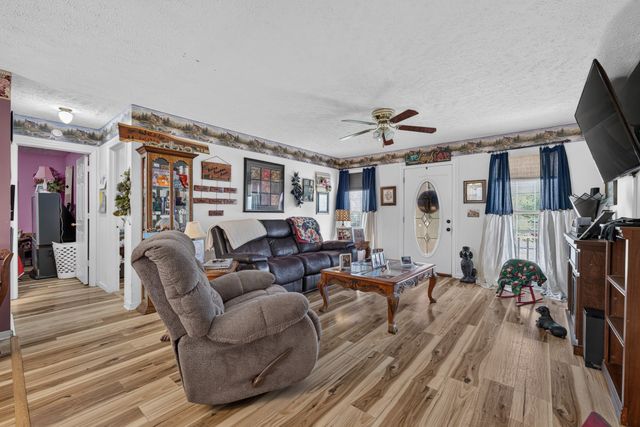 41 Volunteer Rd, Petersburg, TN 37144