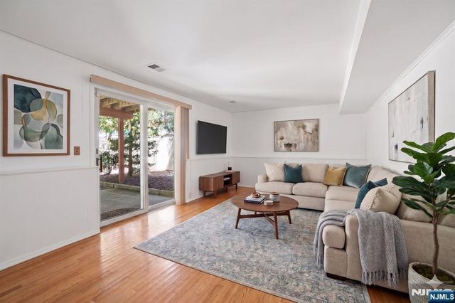 743 Wood Avenue, Edison, NJ 08820