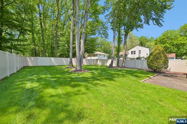 743 Wood Avenue, Edison, NJ 08820