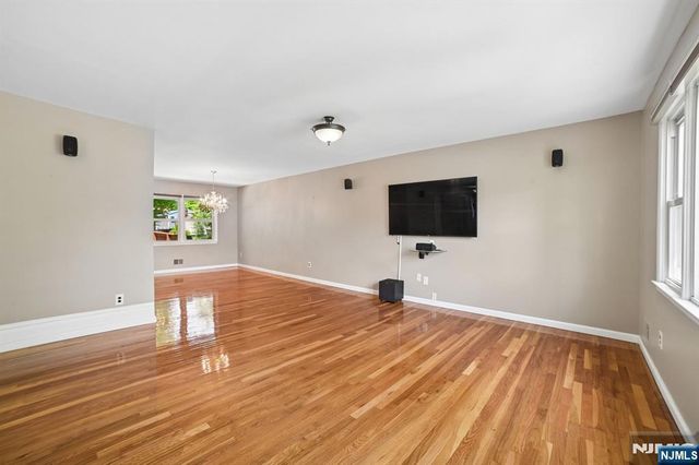 743 Wood Avenue, Edison, NJ 08820