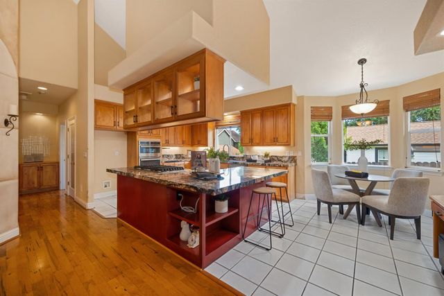 8626 Pershing Ave, Fair Oaks, CA 95628