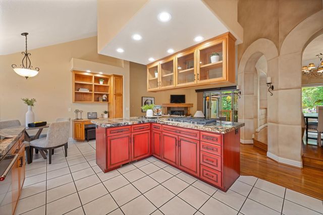 8626 Pershing Ave, Fair Oaks, CA 95628