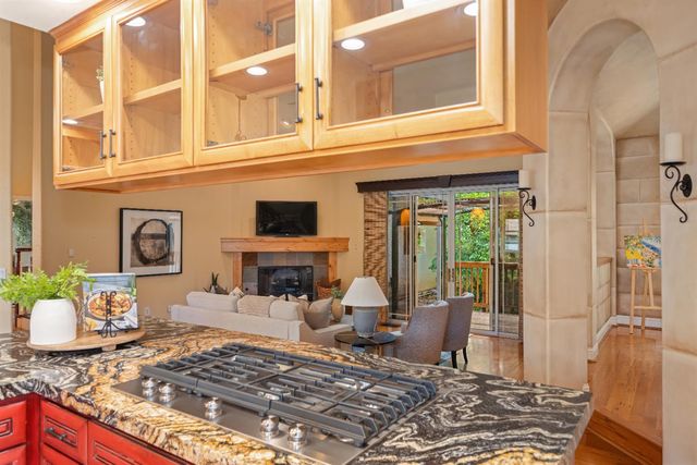 8626 Pershing Ave, Fair Oaks, CA 95628