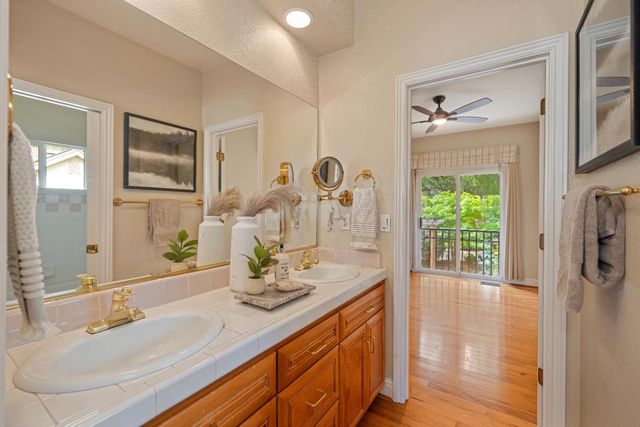 8626 Pershing Ave, Fair Oaks, CA 95628