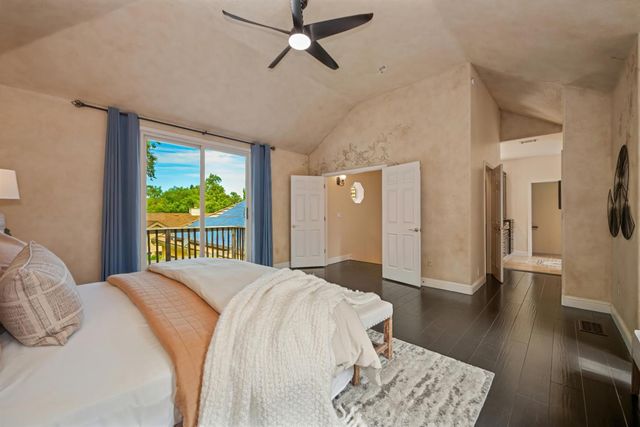 8626 Pershing Ave, Fair Oaks, CA 95628