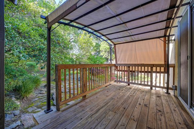 8626 Pershing Ave, Fair Oaks, CA 95628