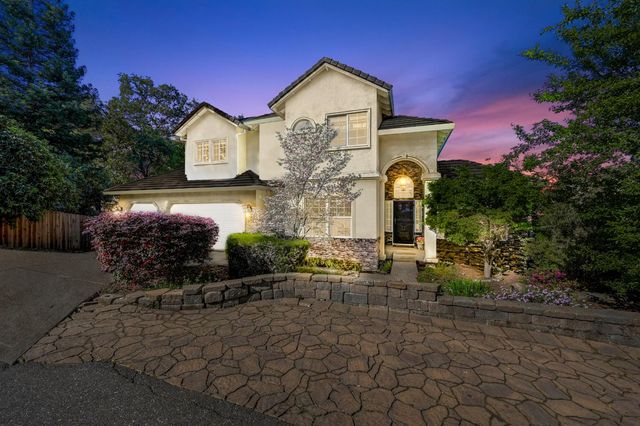 8626 Pershing Ave, Fair Oaks, CA 95628