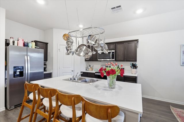 2210 Alamo Road, Sherman, TX 75090
