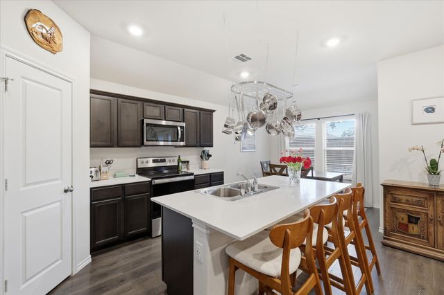 2210 Alamo Road, Sherman, TX 75090