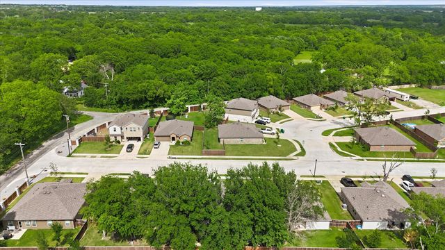2210 Alamo Road, Sherman, TX 75090