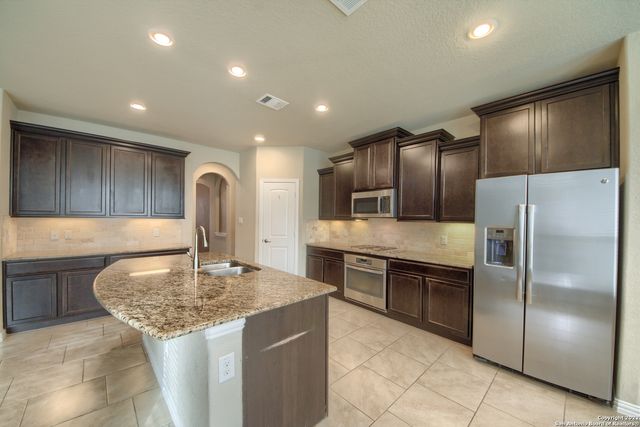 714 RACELAND RD, San Antonio, TX 78245