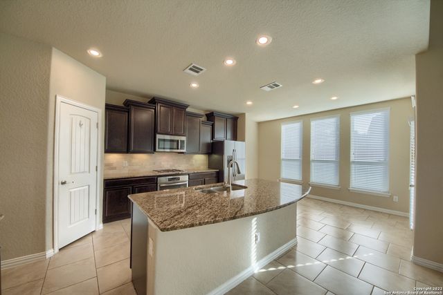 714 RACELAND RD, San Antonio, TX 78245
