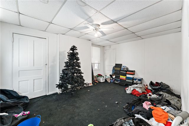 1701 Leolyn St, Carrick, PA 15210