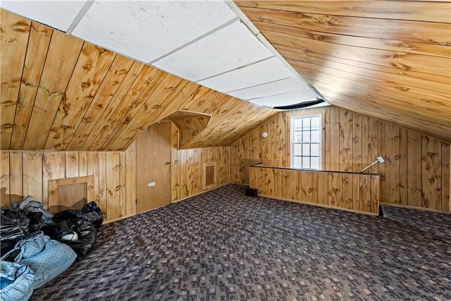 1701 Leolyn St, Carrick, PA 15210