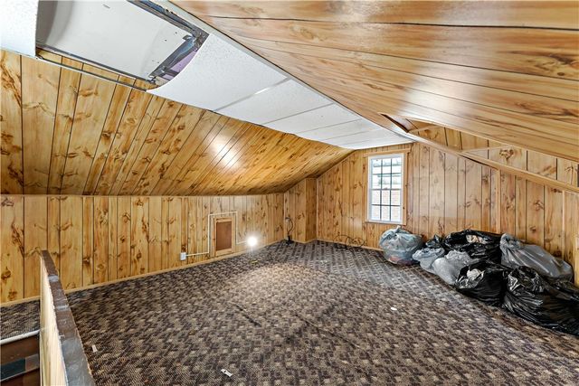 1701 Leolyn St, Carrick, PA 15210