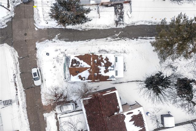 1701 Leolyn St, Carrick, PA 15210