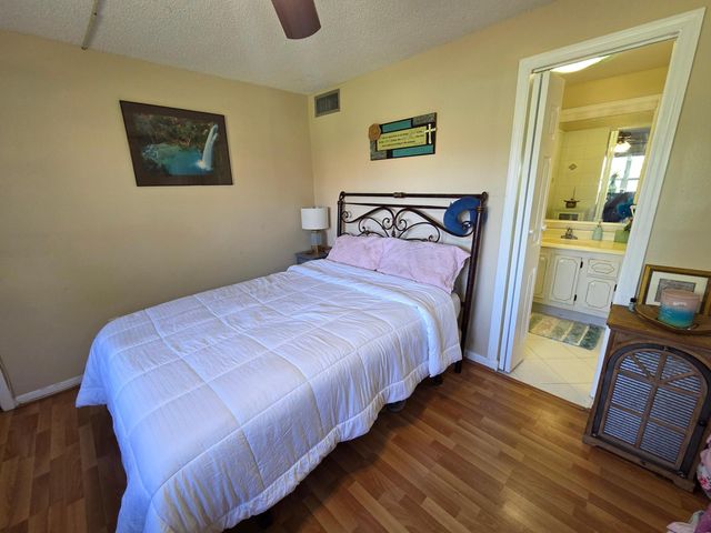 9721 Sunrise Lakes Boulevard 202, Sunrise, FL 33322