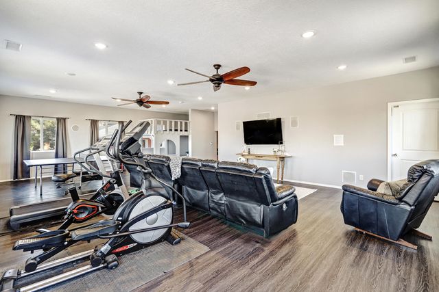 905 Warm Sands Trail SE, Albuquerque, NM 87123