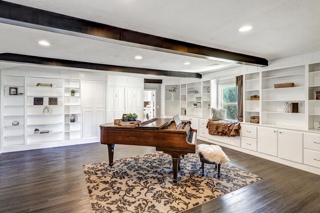 905 Warm Sands Trail SE, Albuquerque, NM 87123