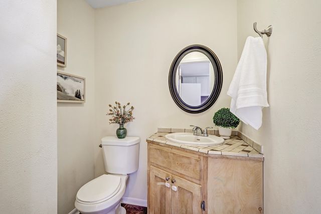 905 Warm Sands Trail SE, Albuquerque, NM 87123