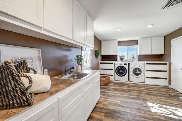 905 Warm Sands Trail SE, Albuquerque, NM 87123