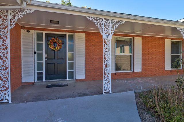 905 Warm Sands Trail SE, Albuquerque, NM 87123