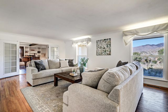 905 Warm Sands Trail SE, Albuquerque, NM 87123