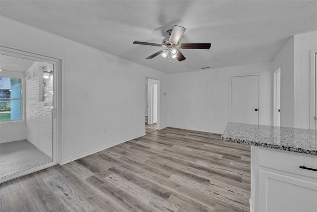 3407 NE 10th Street, Mineral Wells, TX 76067