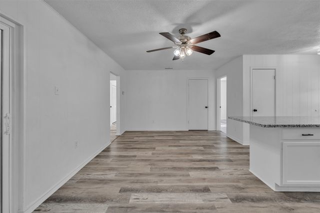 3407 NE 10th Street, Mineral Wells, TX 76067