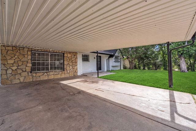 3407 NE 10th Street, Mineral Wells, TX 76067