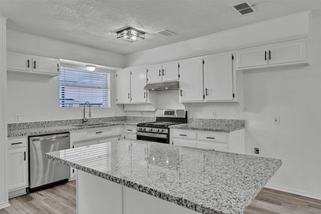 3407 NE 10th Street, Mineral Wells, TX 76067