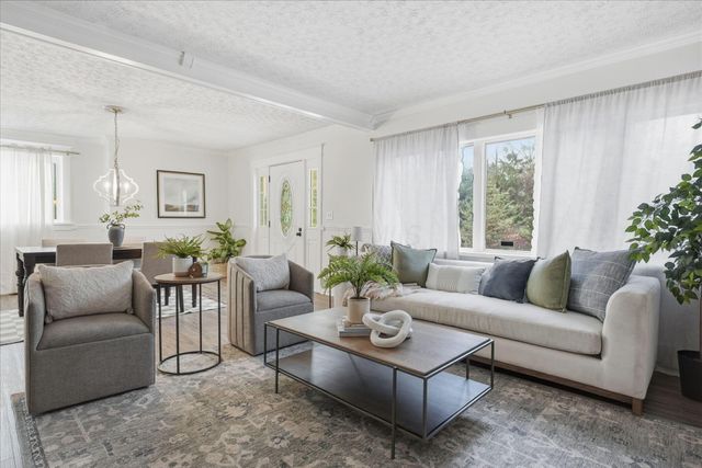 7097 Harlem Road, Westerville, OH 43082