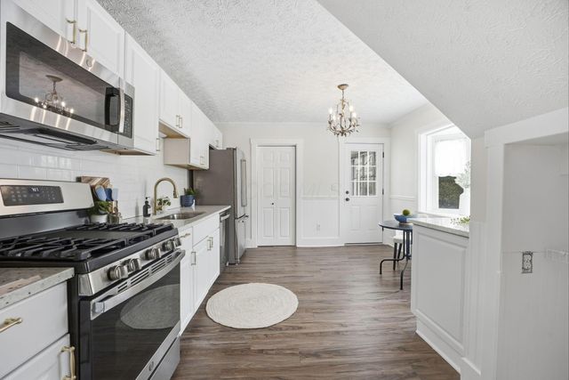 7097 Harlem Road, Westerville, OH 43082